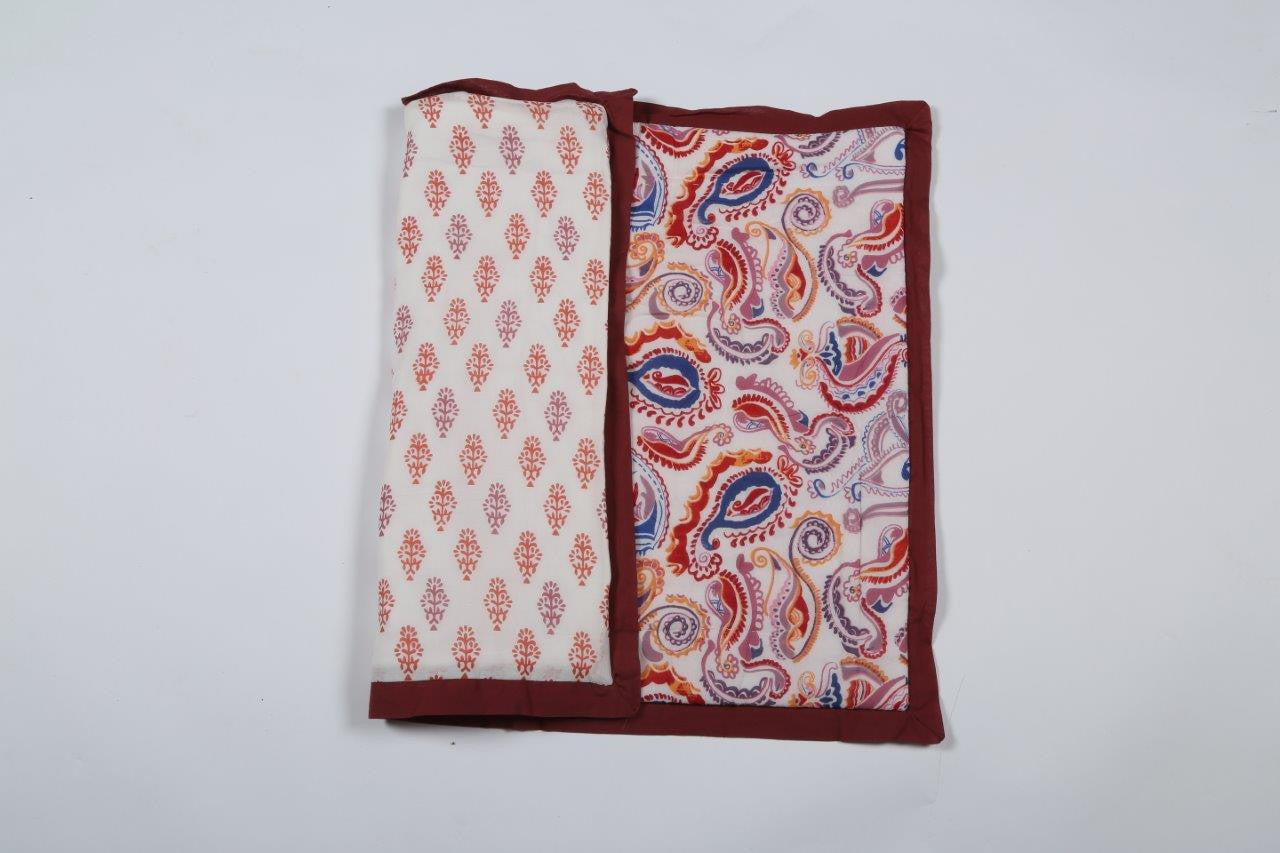 100% COTTON HAND PRINTED RED AND BLUE PAISLEY QUILT WITH 2 SHAMS