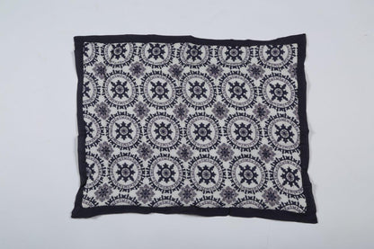 100% COTTON HAND PRINTED GREY AND WHITE TRIBAL QUILT WITH 2 SHAMS