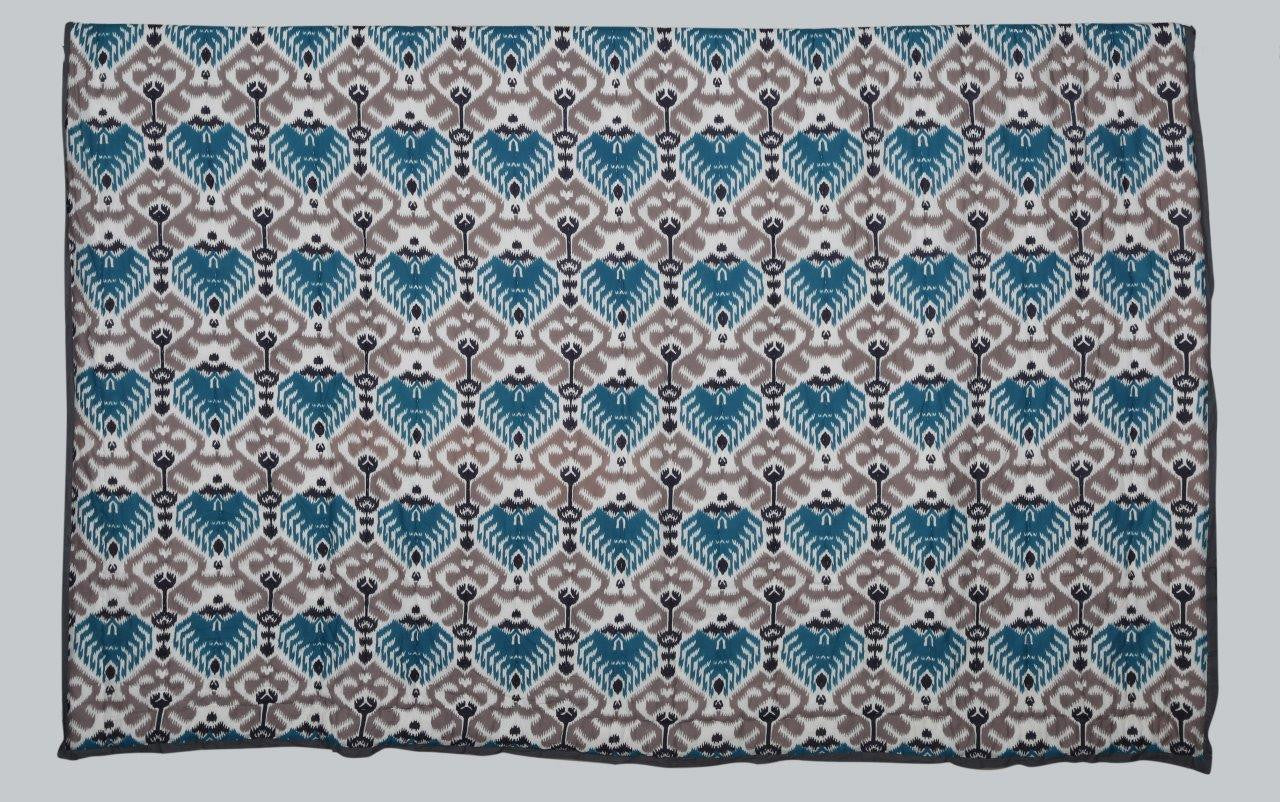 100% COTTON HAND PRINTED GREY AND BLUE TRIBAL QUILT AND 2 SHAMS