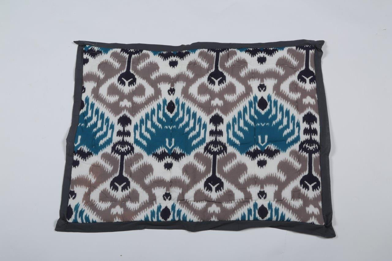 100% COTTON HAND PRINTED GREY AND BLUE TRIBAL QUILT AND 2 SHAMS