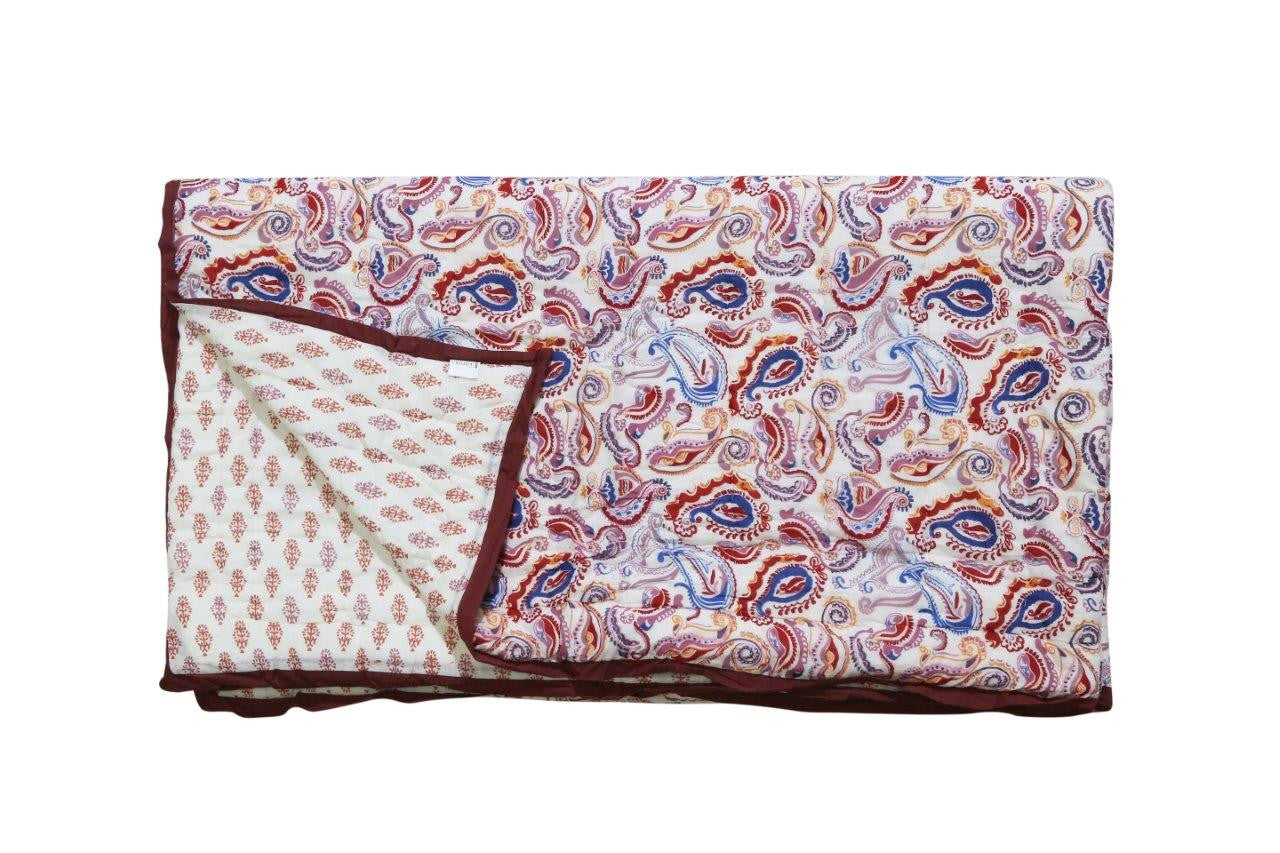 100% COTTON HAND PRINTED RED AND BLUE PAISLEY QUILT  WITH 2 SHAMS